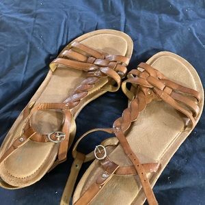 Naturalizer leather sandals. Great condition.